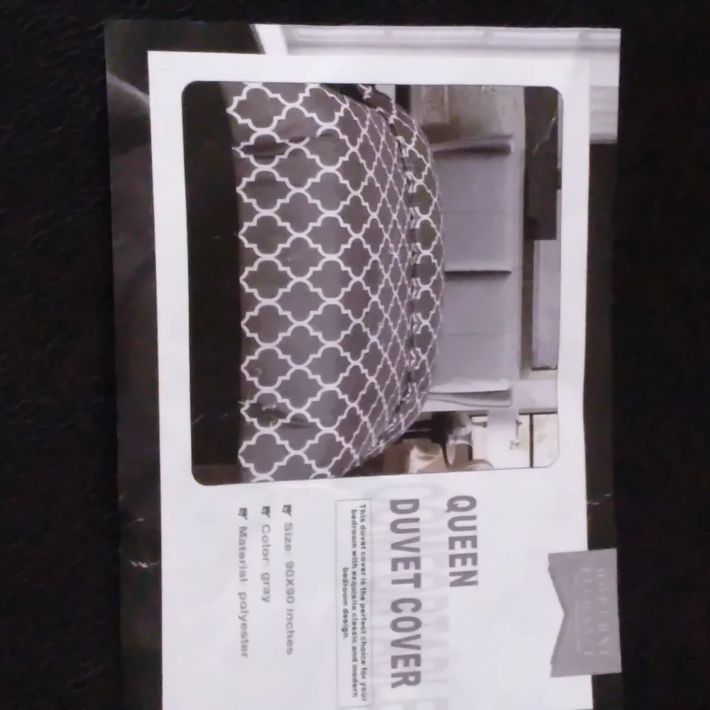 Modern Elegance Queen Size Duvet Cover Gray White